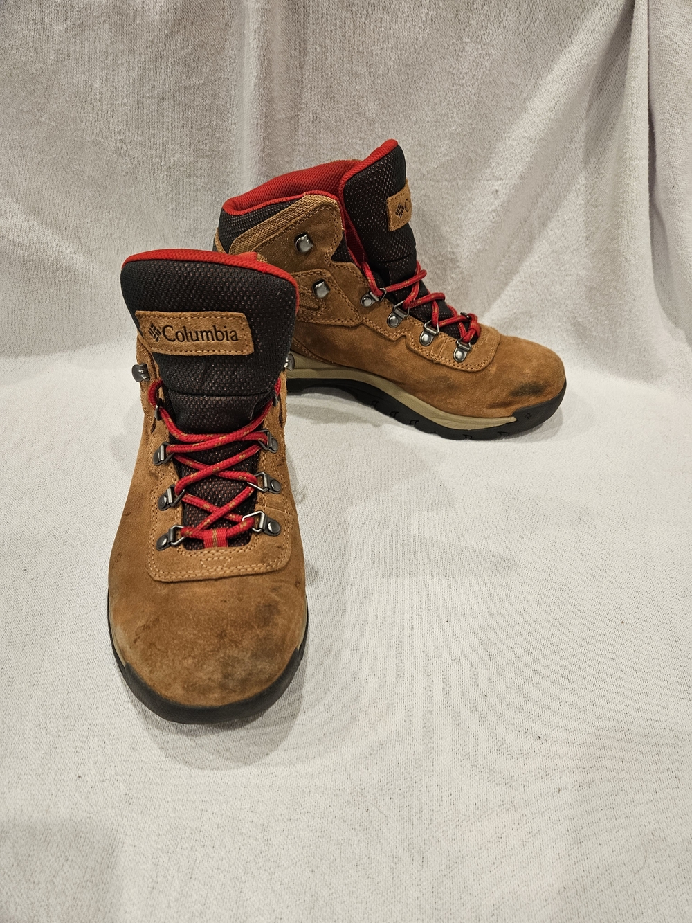 Columbia Brown Suede Hiking Booties with Red Lining - Picture 3 of 9